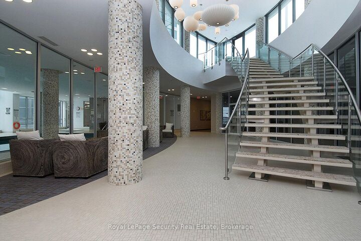 Property Photo:  15 Legion Road 1403  ON M8V 0A9 