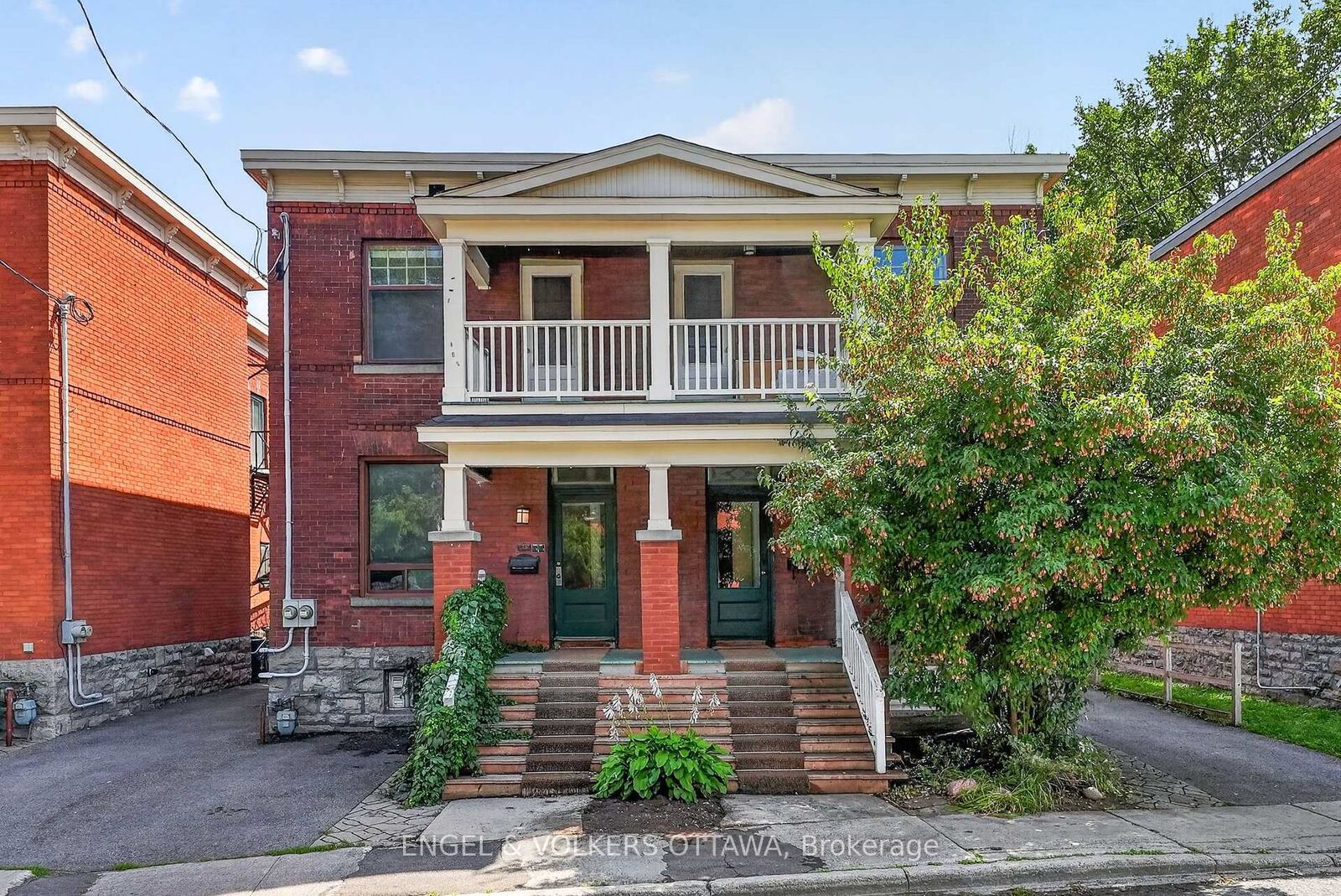 Property Photo: 128 Second Avenue ON K1S 2H5