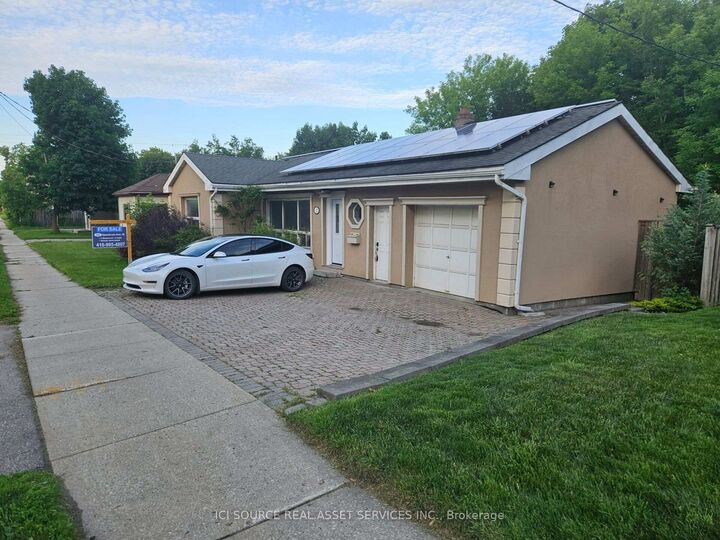 Property Photo:  52 Speedvale Avenue W  ON N1H 1J9 