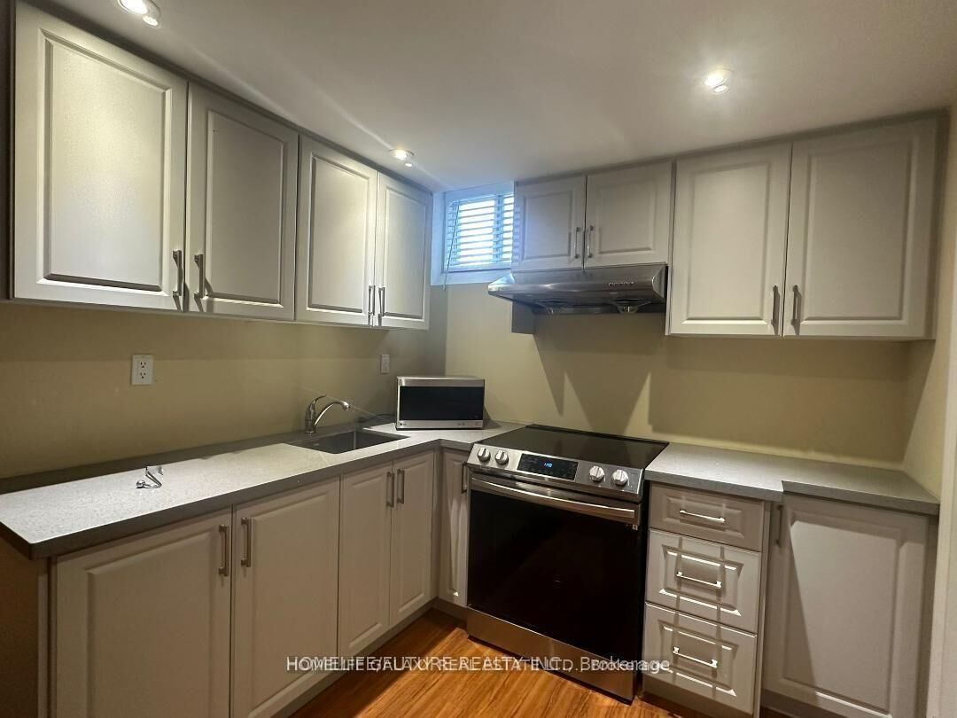 Property Photo:  11 Clair Avenue Bsmt  ON L1M 2G8 