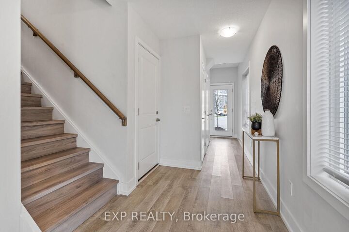 Property Photo:  115 Shoreview Place 6  ON L8E 0K4 