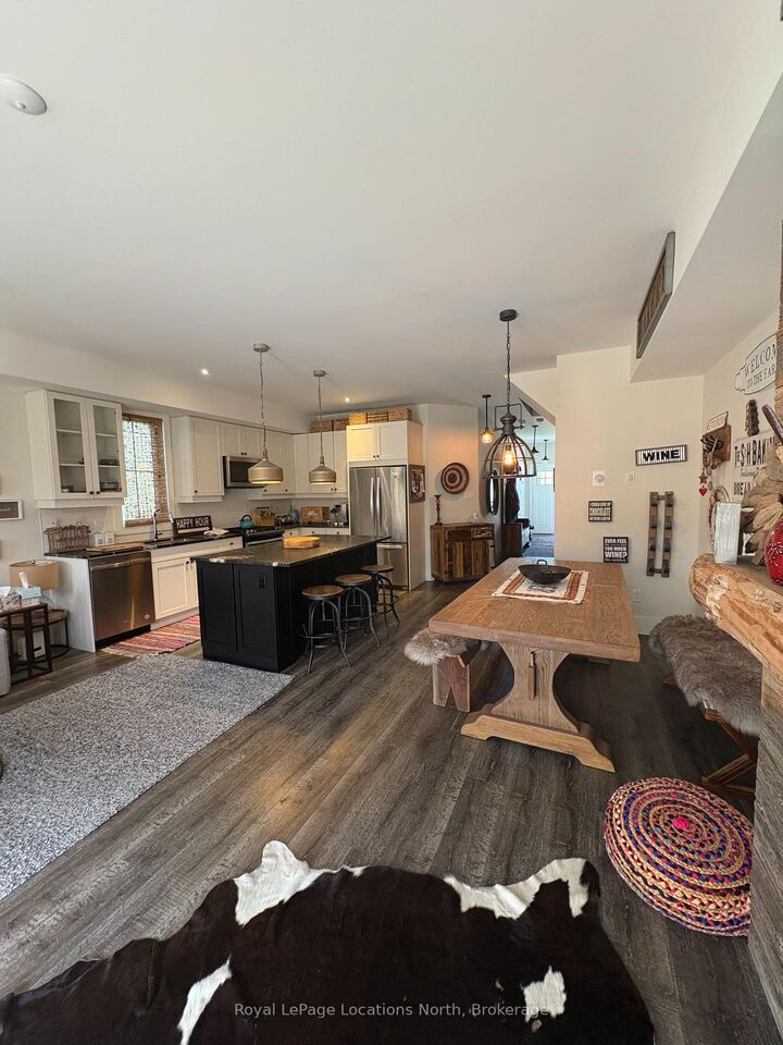 Property Photo:  363 Yellow Birch Crescent  ON L9Y 0Y5 