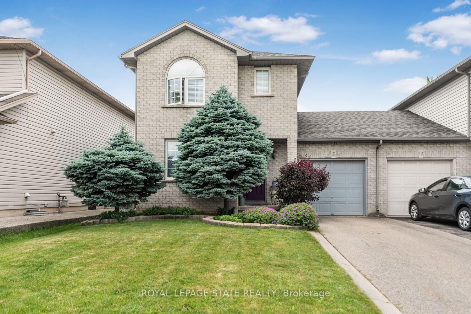 Property Photo:  10 Richview Drive  ON L9B 2V5 