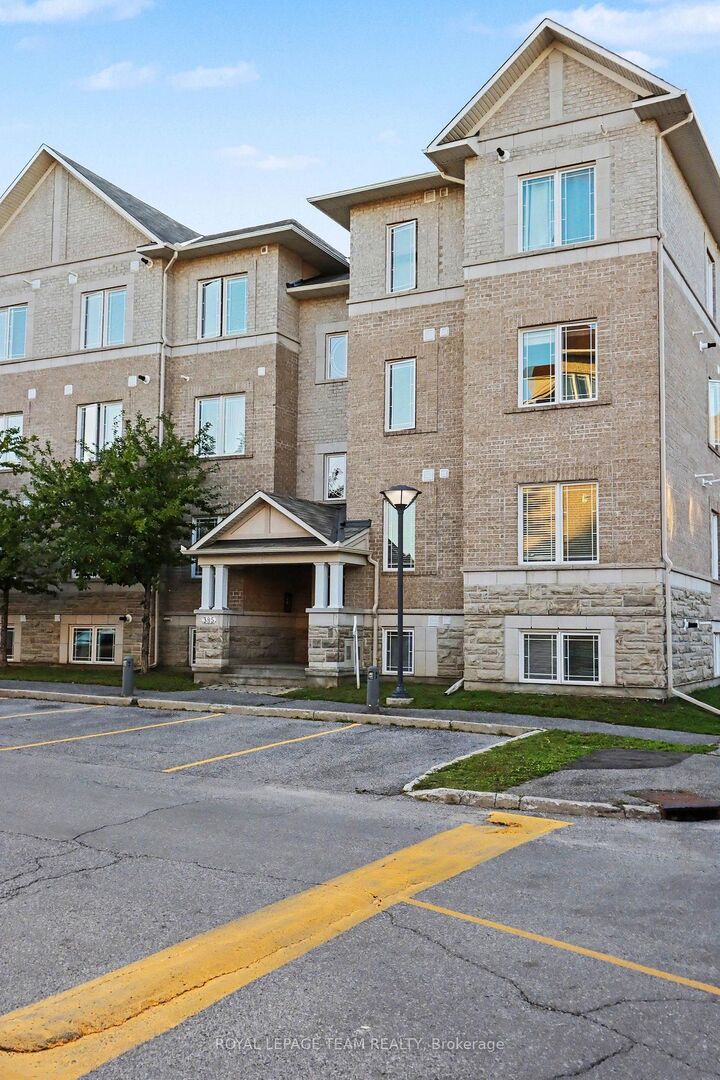 Property Photo:  385 Paseo Private Unit 7  ON K2G 4N7 
