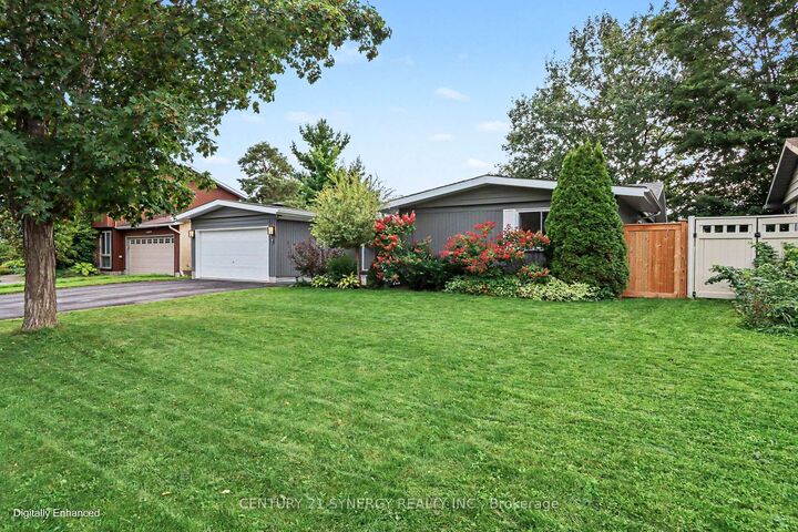 Property Photo: 16 Lentini Way ON K2G 3P9