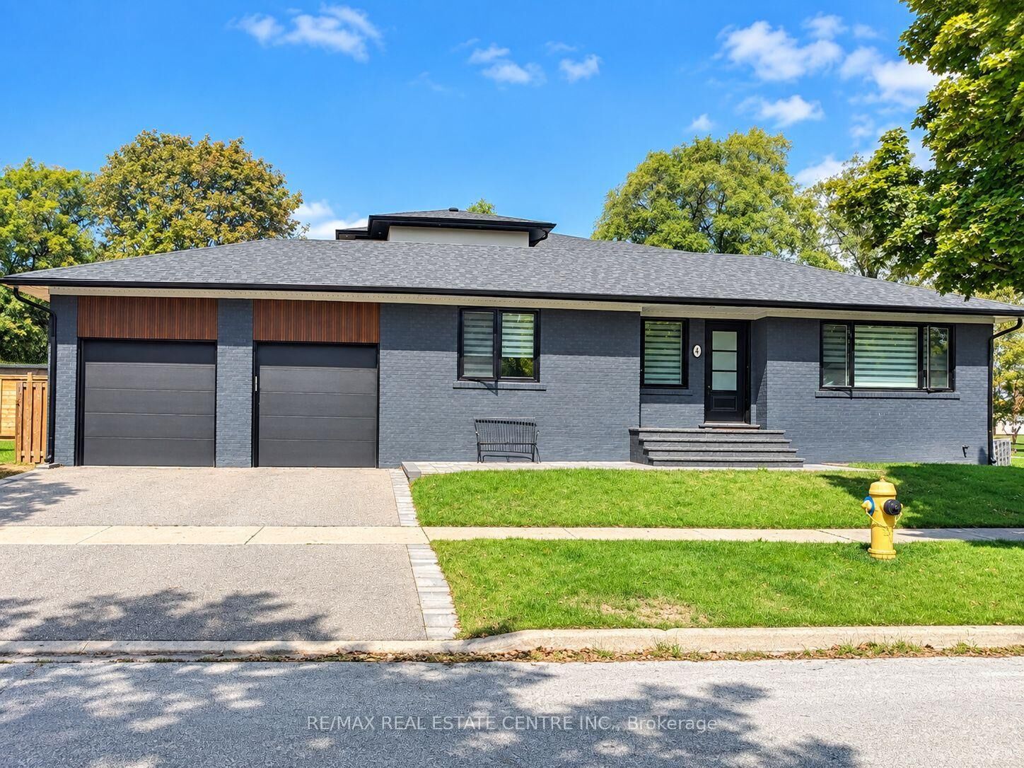 Property Photo:  4 Rockfield Drive  ON M9B 1S1 