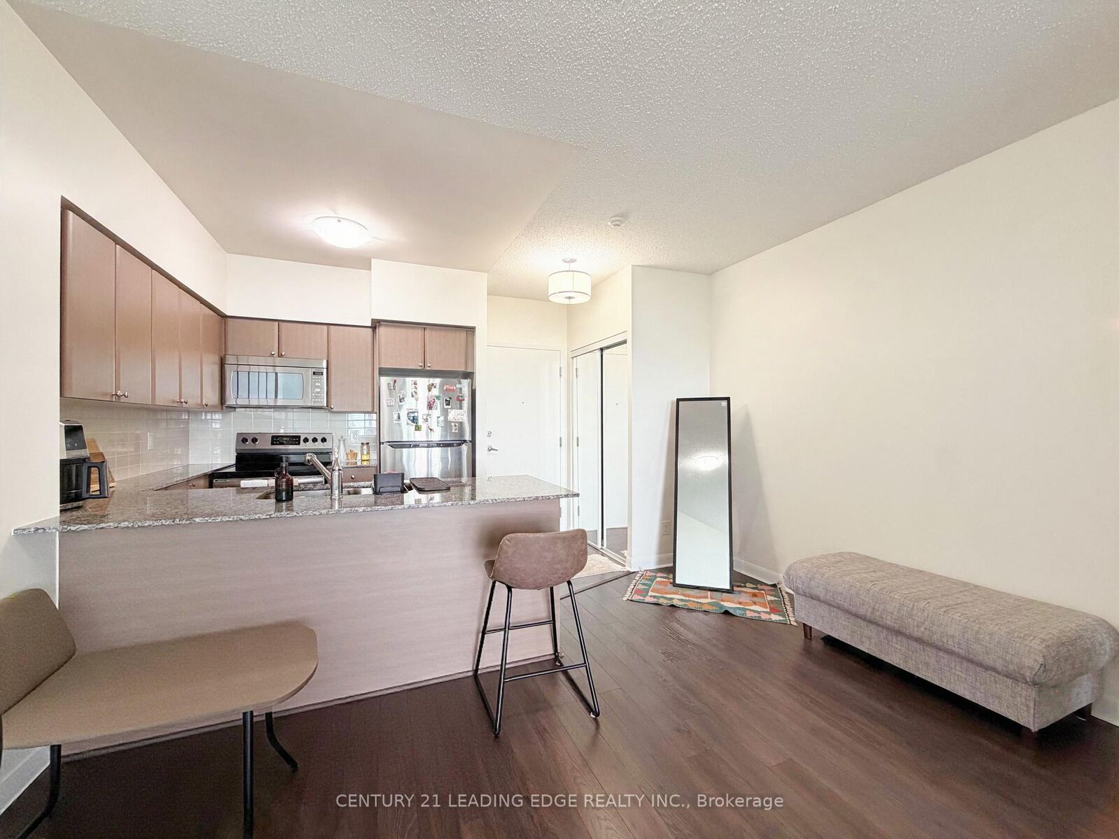 Property Photo: 525 Wilson Avenue 915 ON M3H 0A7