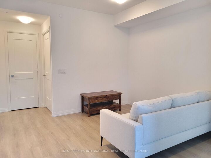 Property Photo:  8 Widmer Street 2001  ON M5V 0W6 