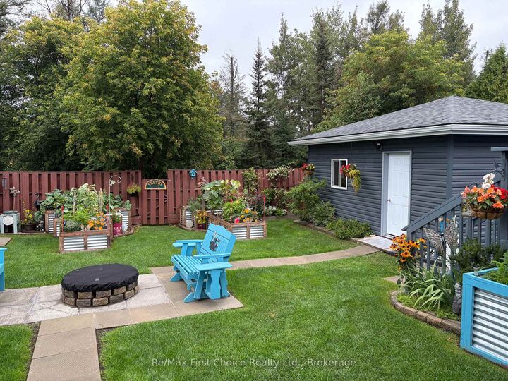 Property Photo:  422 Ryerson Crescent  ON P7C 5R6 