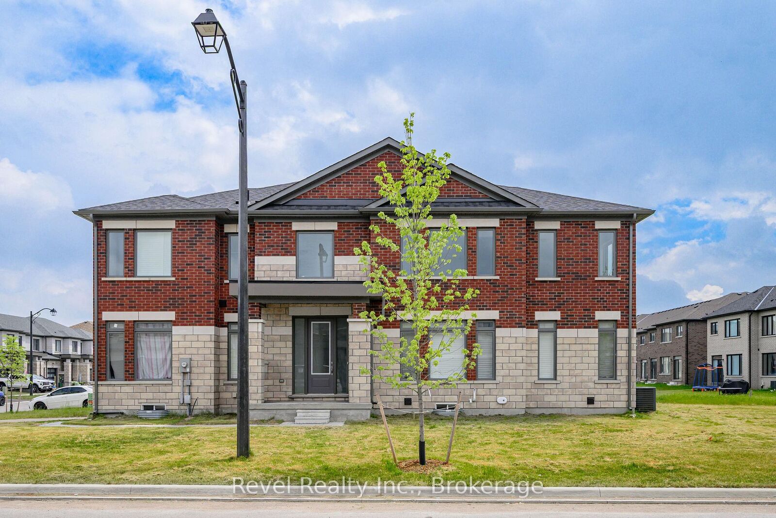 Property Photo:  1 Keenan Street  ON K9V 6K2 