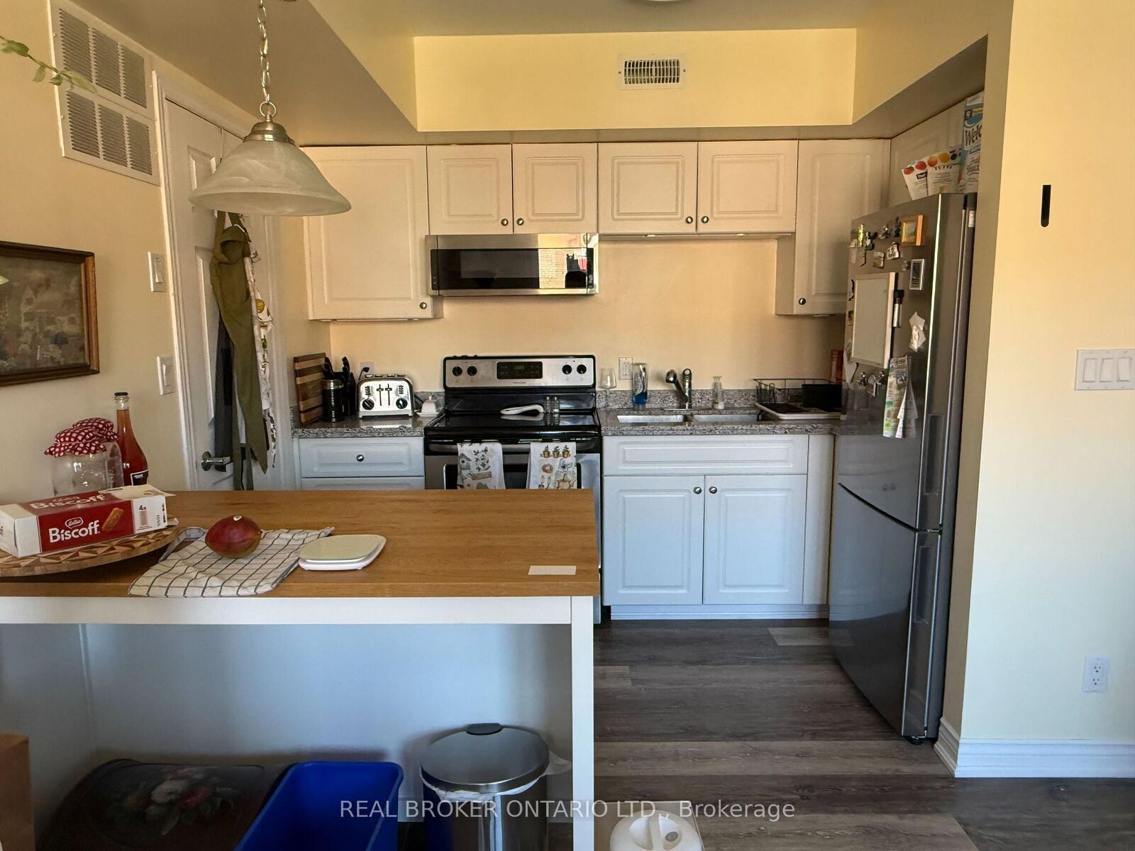 Property Photo:  70 First Street 210  ON L9W 2E5 