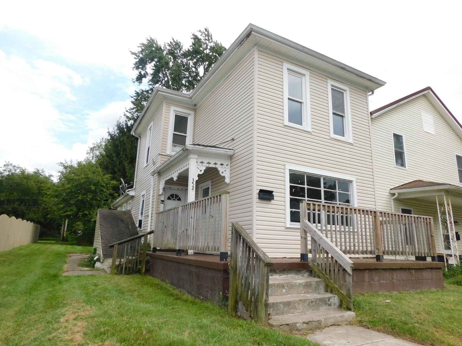 Property Photo: 352 Buxton Avenue OH 45505