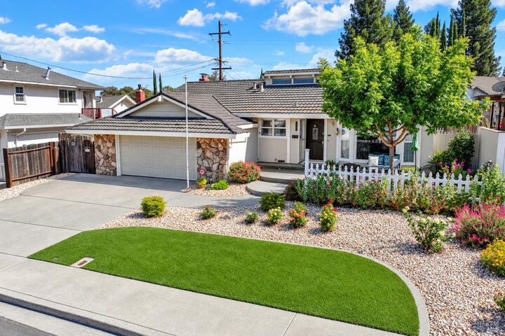 Property Photo:  470 Meadowview Drive  CA 95688 