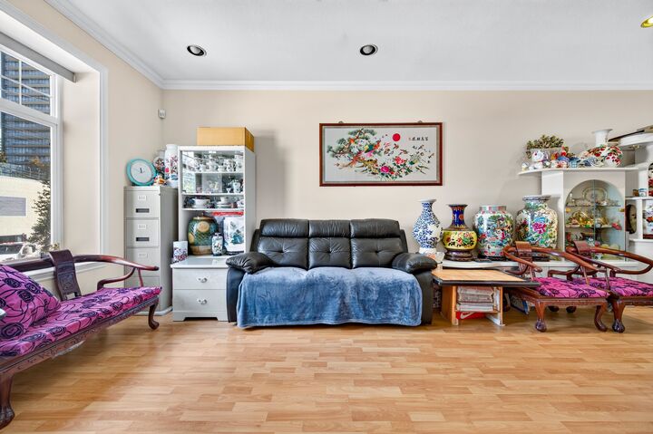Property Photo:  650 W 70th Avenue  BC V6P 2X1 