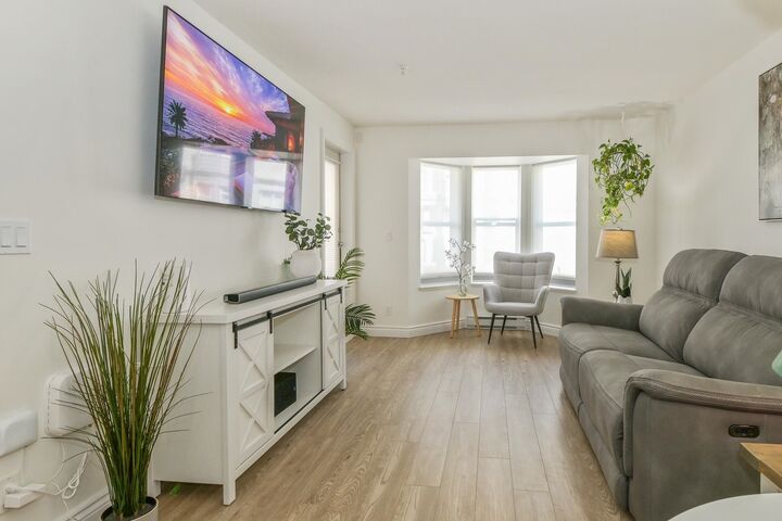 Property Photo: 5454 198 Street 209 BC V3A 1G2
