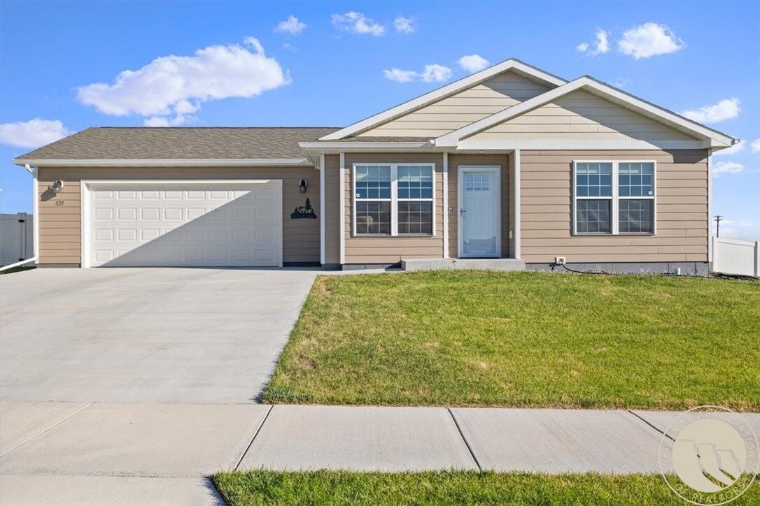 Property Photo:  821 Hermosa Street  MT 59105 