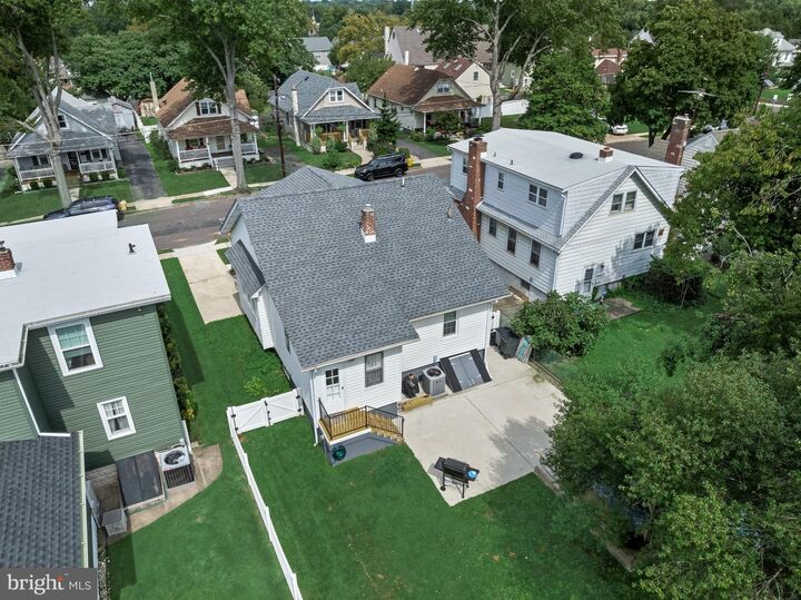 Property Photo:  12 Moore Avenue  NJ 08007 