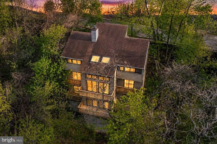 Property Photo:  120 Swan Street  NJ 08530 