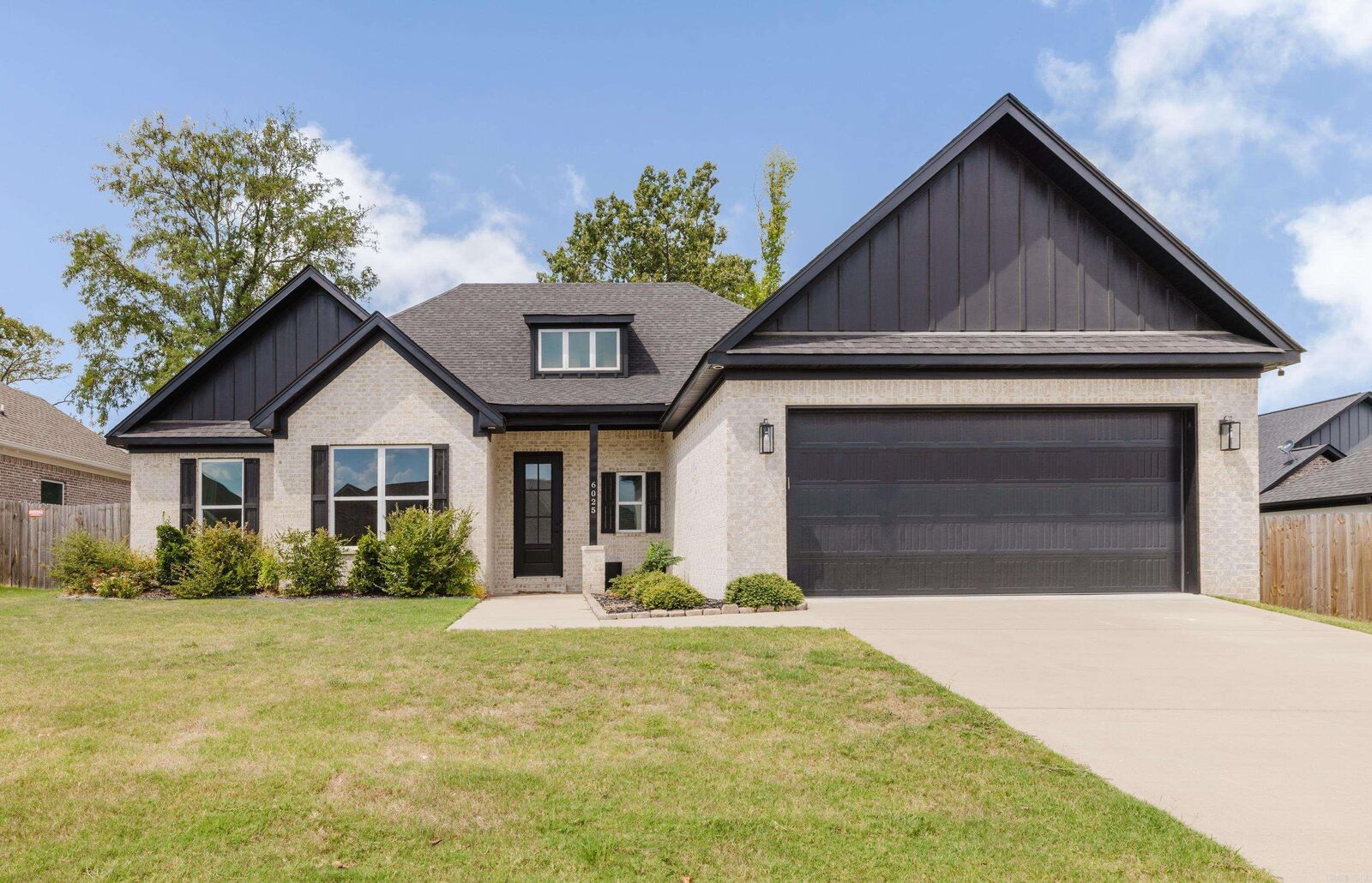 Property Photo:  6025 Coral Ridge Drive  AR 72022 
