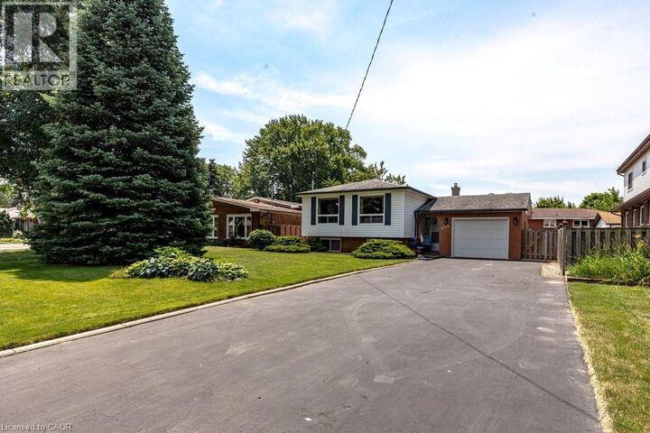 Property Photo:  409 Mohawk Road West  ON L9C 1W5 