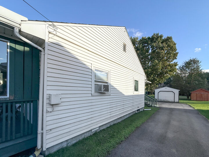 Property Photo:  1610 Bond St  PA 15824 
