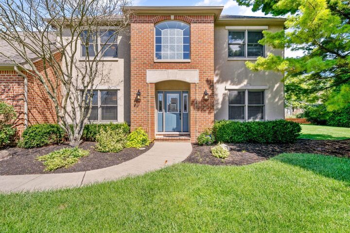 Property Photo:  5565 Troon Place  OH 43082 