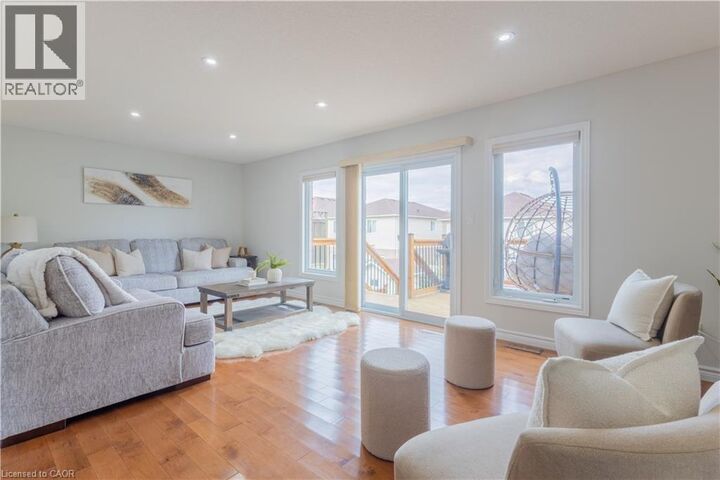 Property Photo:  178 Huck Crescent  ON N2N 0A3 