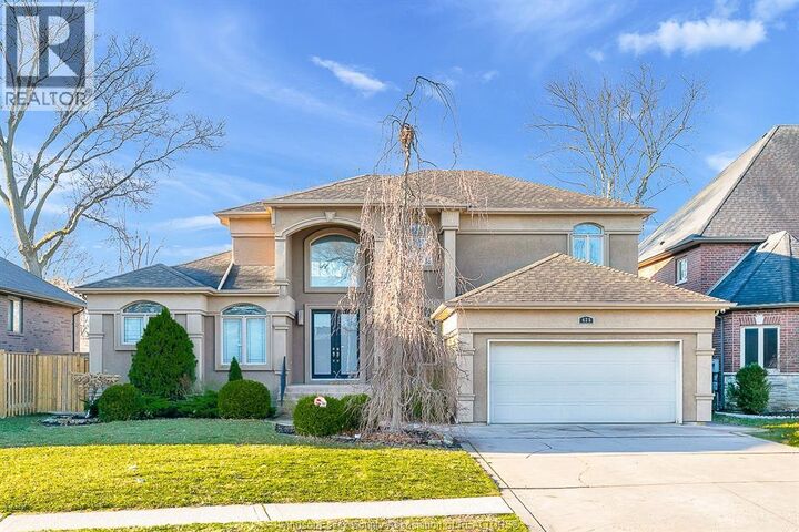 Property Photo:  425 Country Club Drive  ON N9G 3G9 