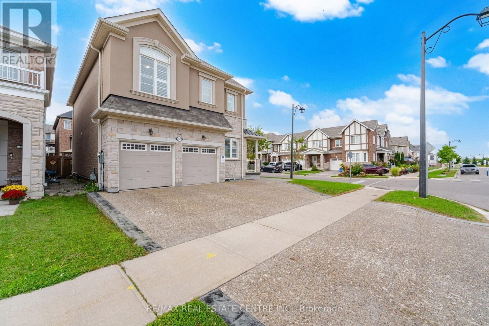 Property Photo:  153 Whitlock Avenue  ON L9E 1G1 