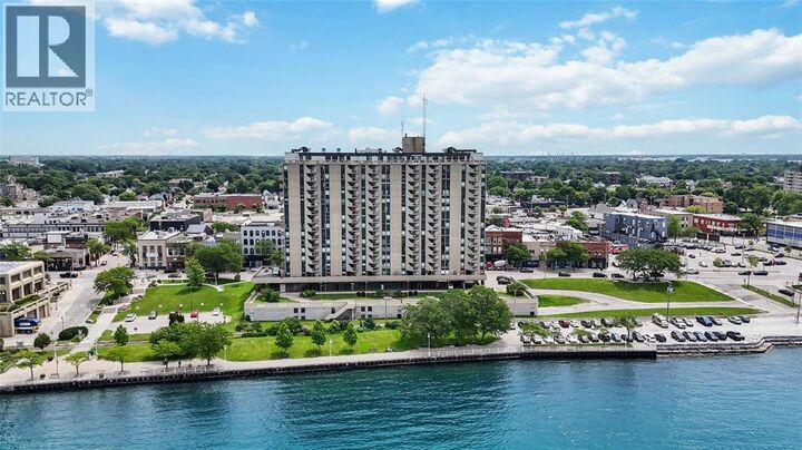 Property Photo:  155 Front Street 1204  ON N7T 7V5 