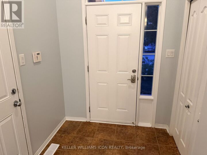 Property Photo:  262 Badgeley Avenue  ON K2T 0A7 