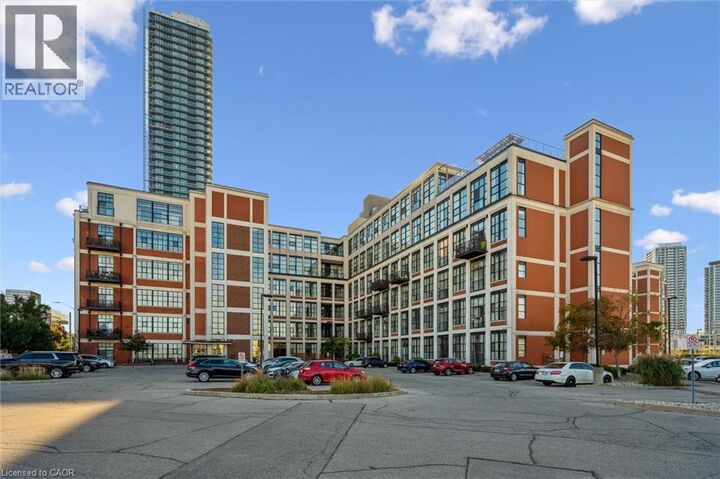 Property Photo:  404 West King Street West 317  ON N2G 4Z9 