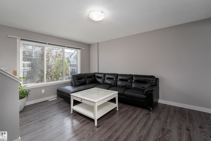 Property Photo:  4205 30 Street NW 1  AB T6T 2G9 