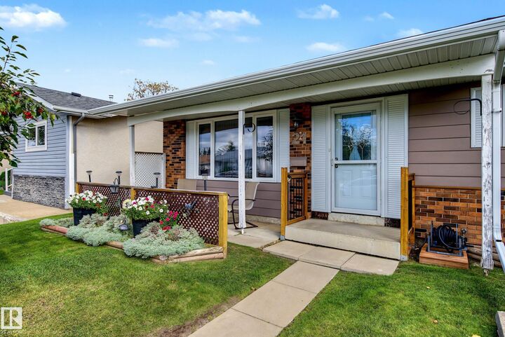 Property Photo:  21 Maligne Drive  AB T9G 1P7 