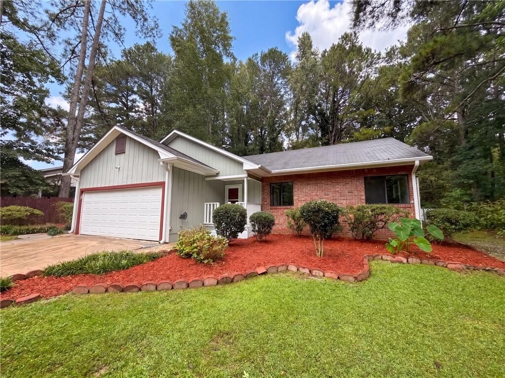 Property Photo: 5330 Garvey Drive GA 30213