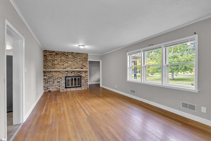 Property Photo:  126 Holly Drive  SC 29301 