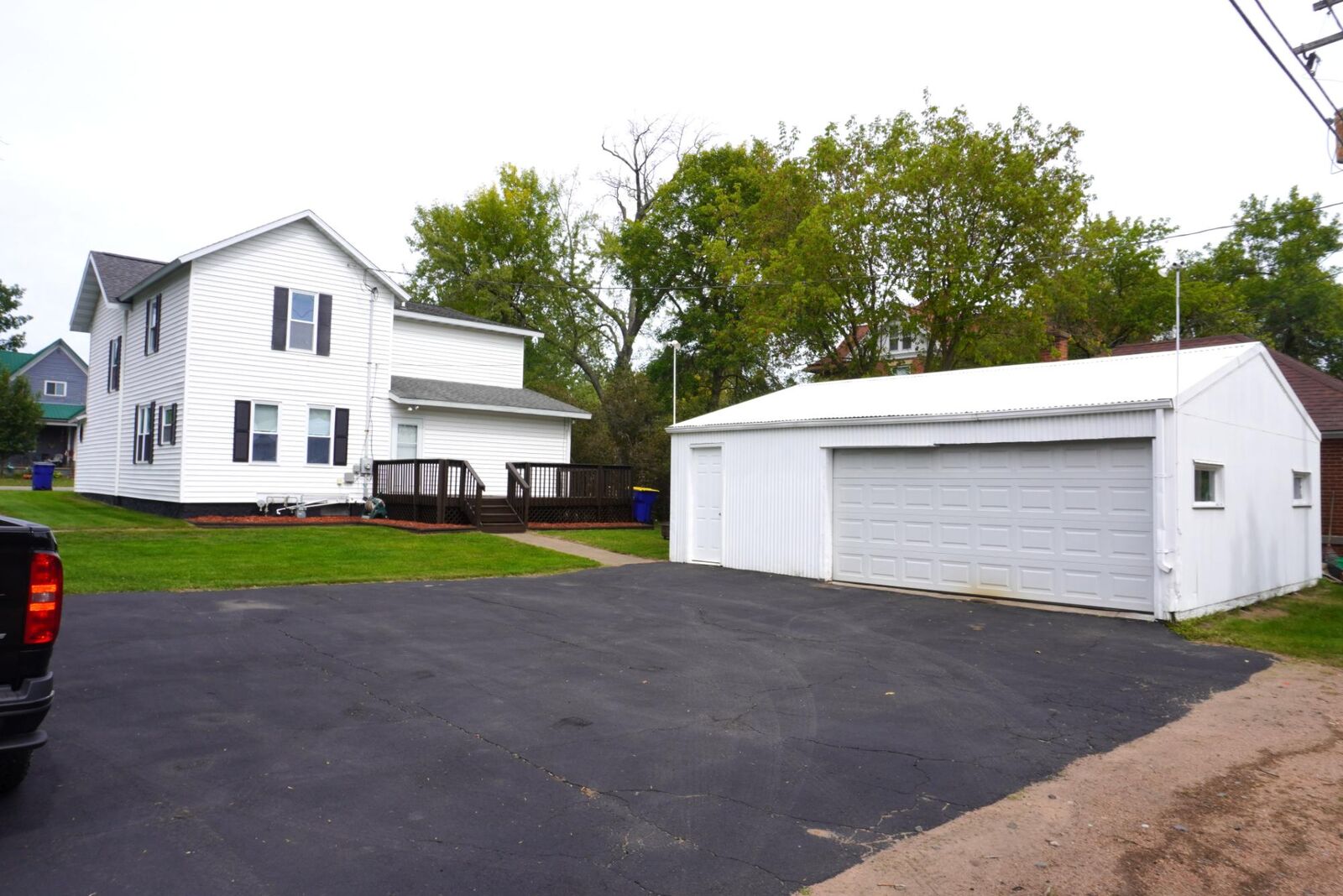 Property Photo:  1605 Main St E  WI 54452 