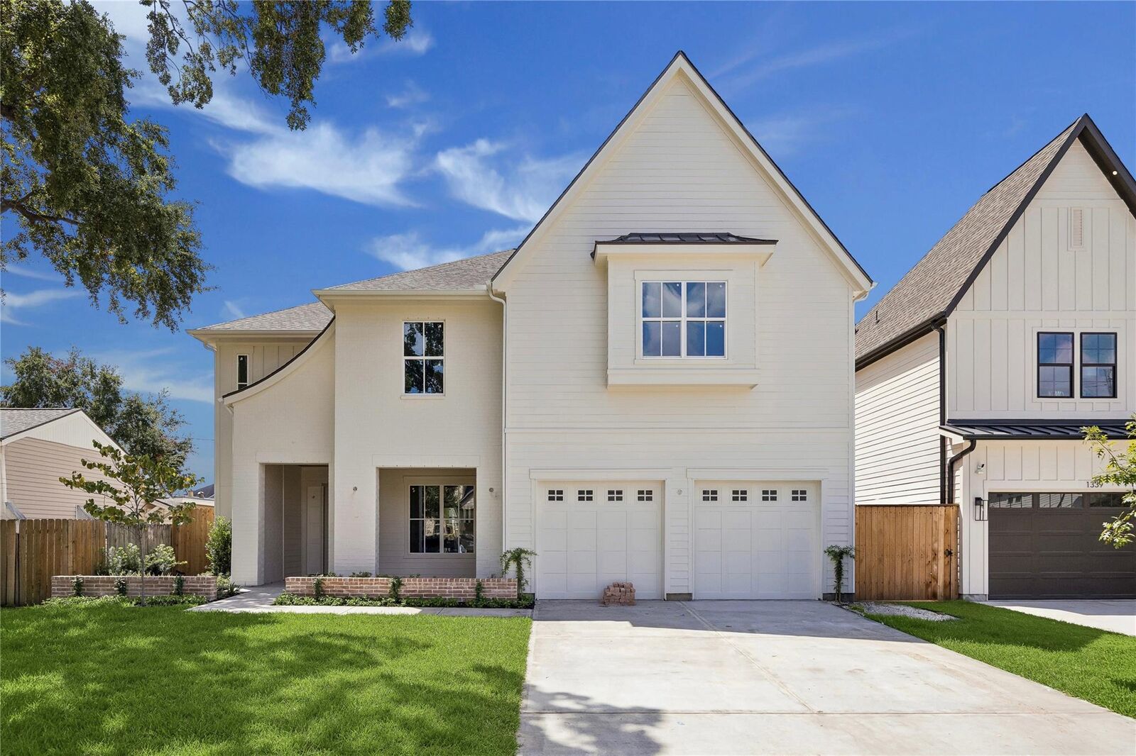 Property Photo: 1335 Gardenia Drive TX 77018