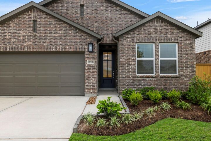 Property Photo:  1203 Buffalo Run  TX 77375 