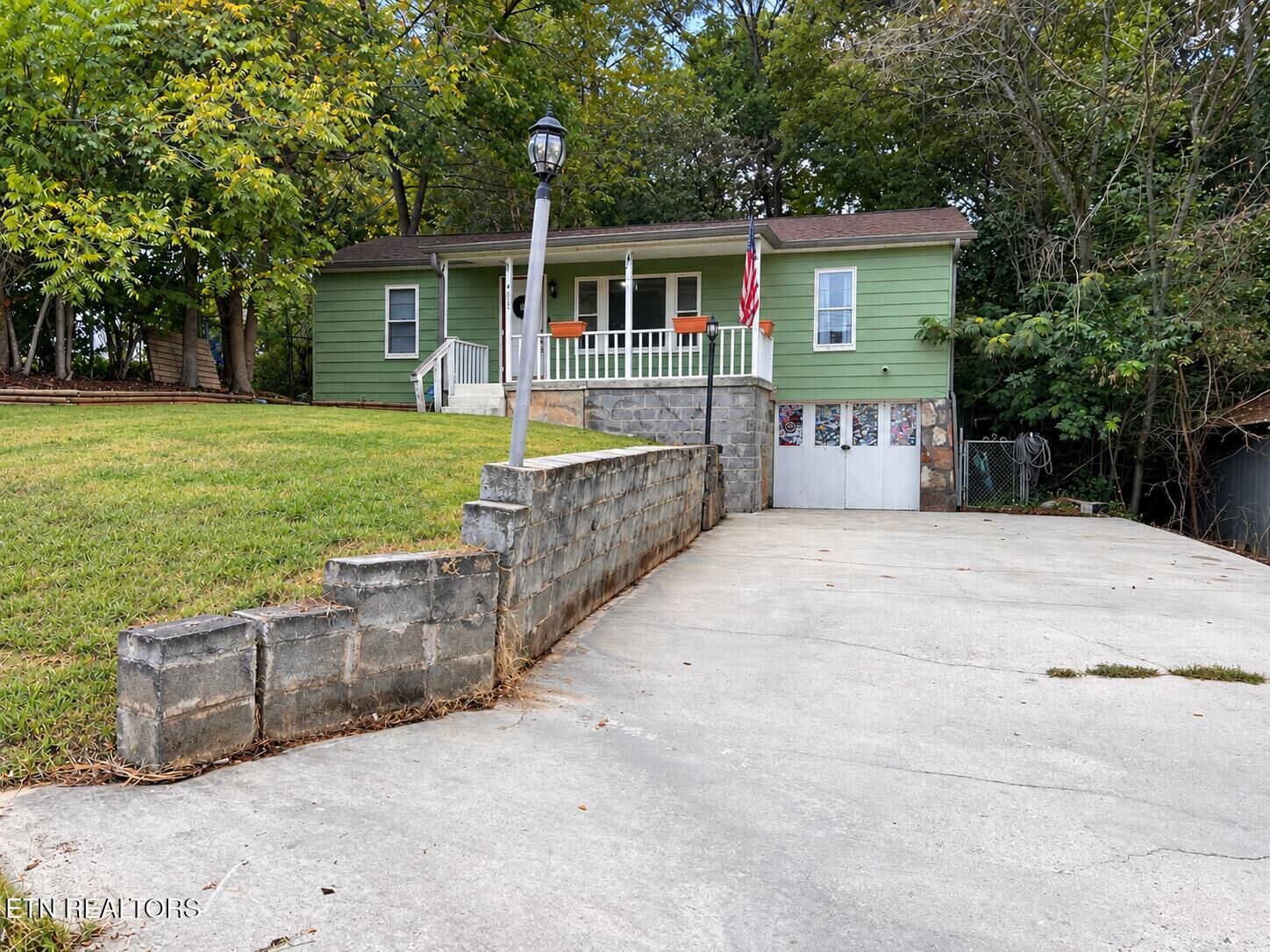 Property Photo: 313 King Drive TN 37748