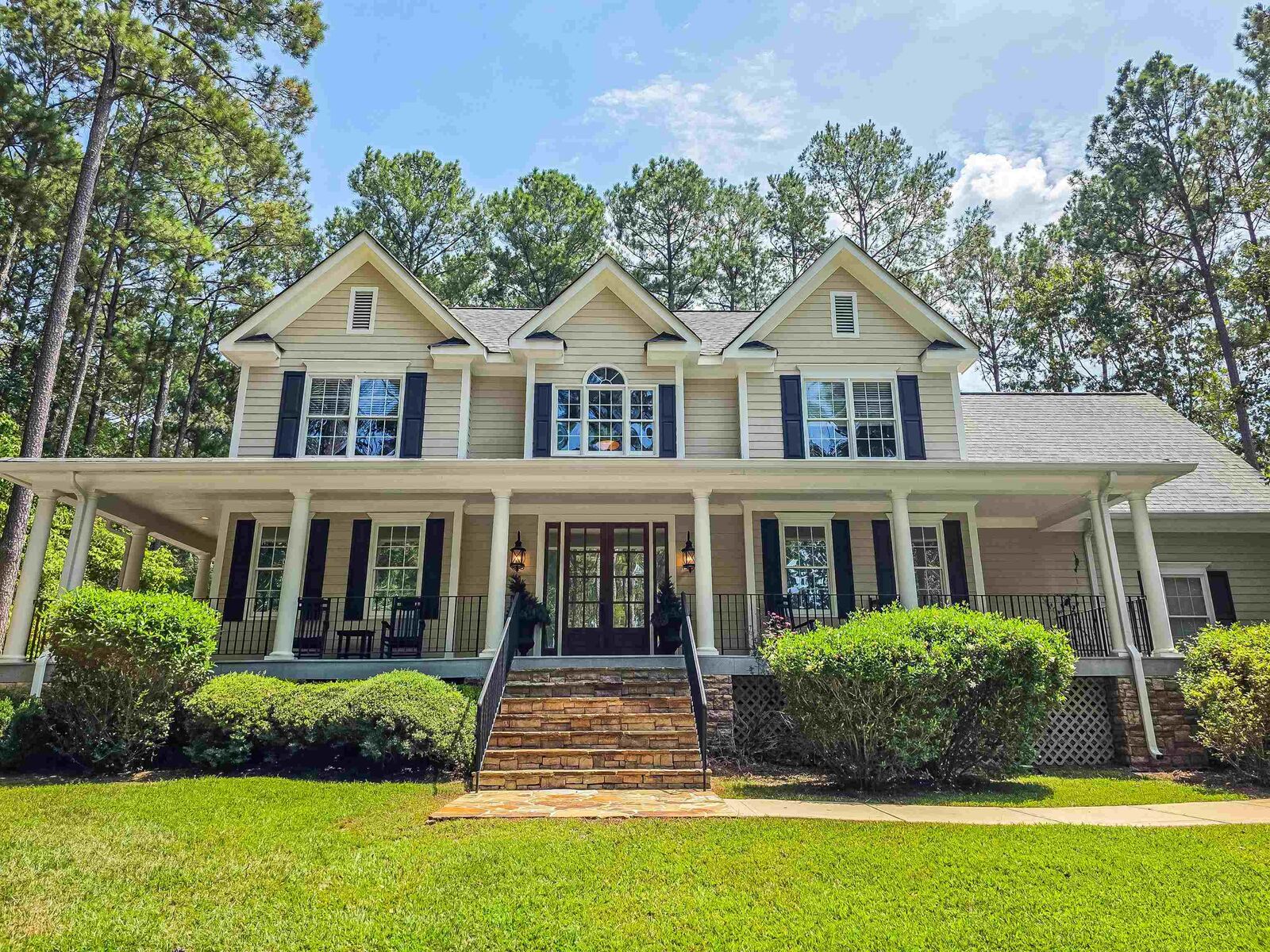 Property Photo: 2750 Club Drive GA 30642