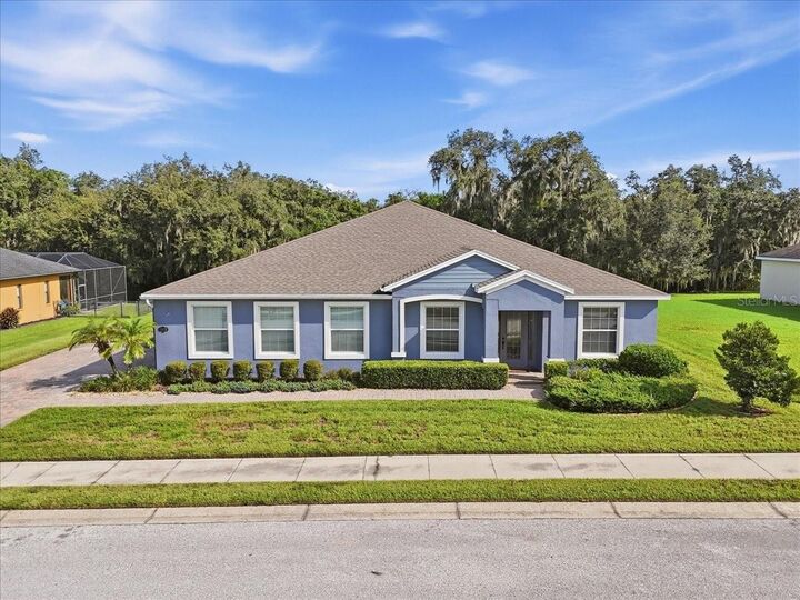 Property Photo: 1020 Lena Run Court FL 33880