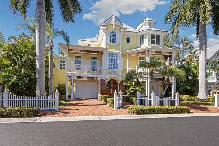 Property Photo:  12914 Yacht Club Place  FL 34215 