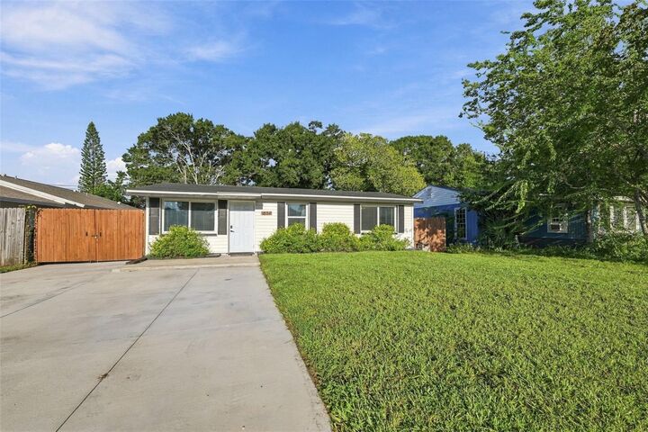 Property Photo: 1684 Coral Way FL 33771
