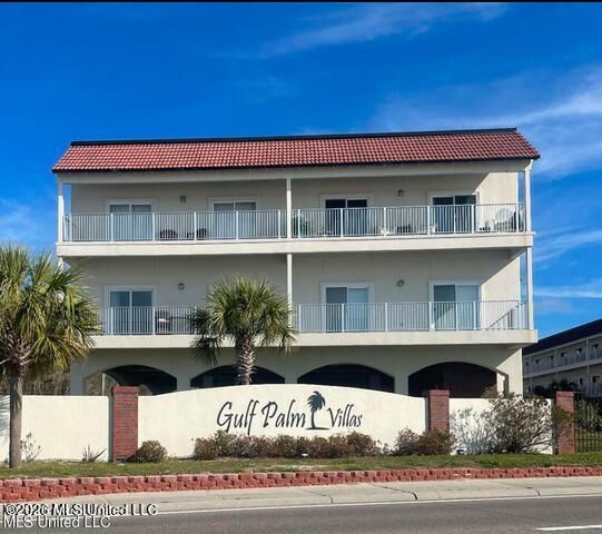 Property Photo:  1453 E Beach Boulevard  MS 39571 
