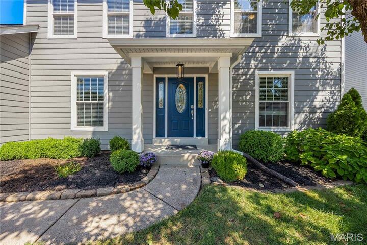 Property Photo:  12137 Fahrpark Lane  MO 63146 