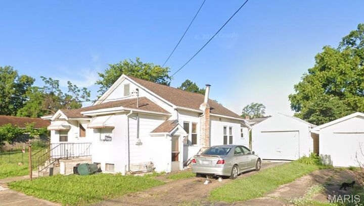 Property Photo: 13 Dalton Street MO 63601