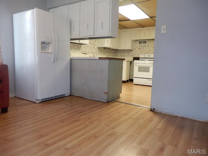 Property Photo:  2149 Penfield Avenue  MO 63114 