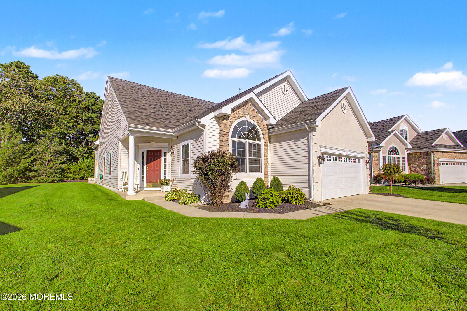 Property Photo:  25 Kings North Road  NJ 08527 