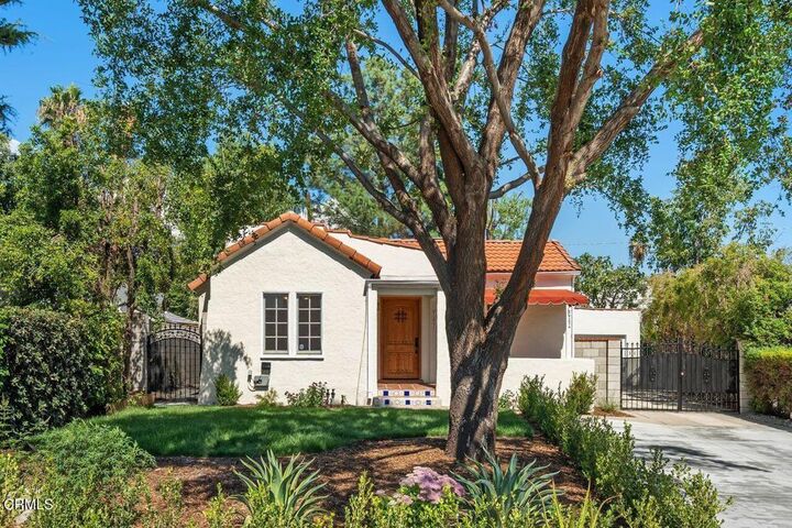 Property Photo:  787 789 Elmira Street  CA 91104 